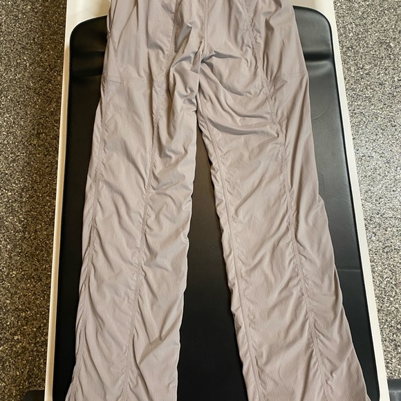 Lululemon Studio Pants III, Lined, Regular, size 4 - Picture 7 of 7